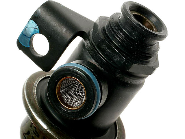 Fuel Pressure Regulator - 2003-2005 Pontiac Sunfire 2.2L 4-Cylinder - Standard Motor Products 4798-07499203
