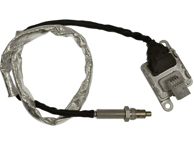 Turbocharger Outlet Pipe NOx Nitrogen Oxide Sensor - 2014-2016 International ProStar - Standard Motor Products 137205-05953141