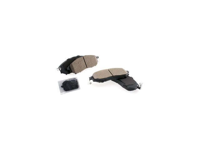 Front Brake Pad Set - 2002-2006 Infiniti Q45 - Advics 6783-05339574