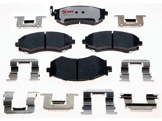 Front Brake Pad Set - 2000-2006 Nissan Sentra 1.8L 4-Cylinder - Raybestos 6820-05718106