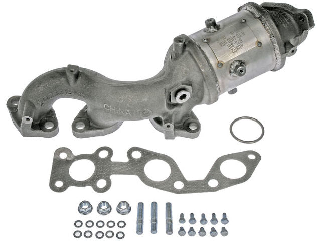Right Exhaust Manifold with Integrated Catalytic Converter - 2002-2004 Nissan Xterra 3.3L V6 Naturally Aspirated - Dorman 6837-05571218