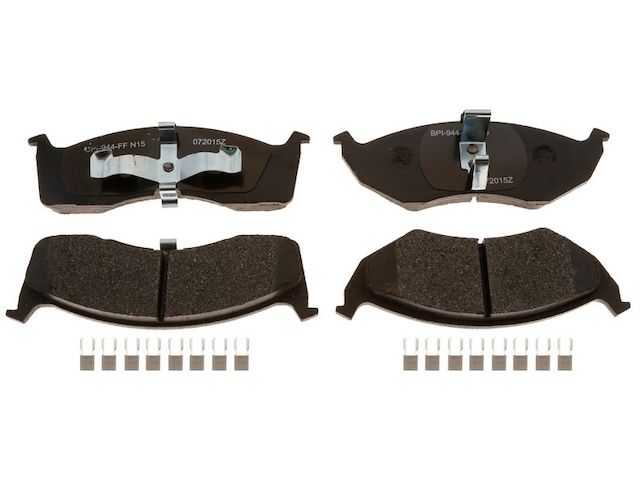 Front Brake Pad Set - 1999-2004 Chrysler 300M - Raybestos 1420-07503099