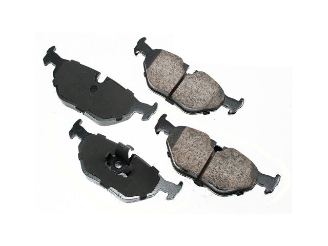 Rear Brake Pad Set - 1997-2003 BMW 540i 4.4L V8 - Akebono 1072-07613517