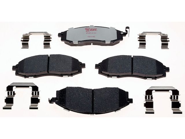 Front Brake Pad Set - 2003-2004 Nissan Frontier 3.3L V6 - Raybestos 6692-07618338