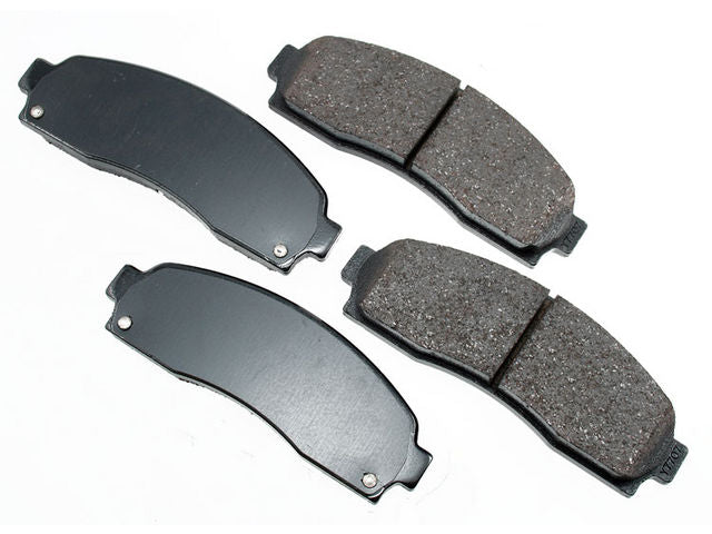 Front Brake Pad Set - 2001-2005 Ford Explorer Sport Trac 4.0L V6 - Akebono 18628-07879719