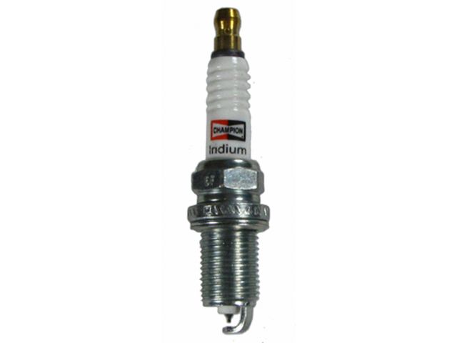 Spark Plug - 2003-2004 Land Rover Discovery 4.6L V8 - Champion 282-07908213