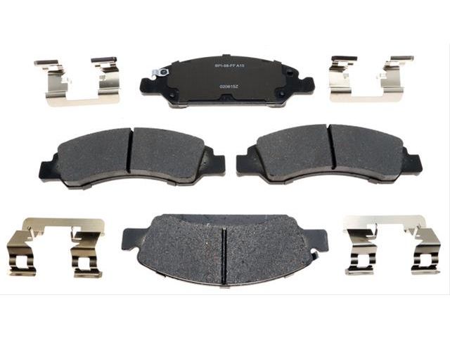 Front Brake Pad Set - 2007 GMC Sierra 1500 Classic - Raybestos 137390-07943260