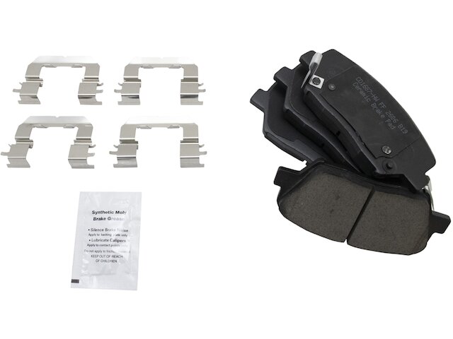 Front Brake Pad Set - 2011-2014 Kia Sorento - TRQ 96113-07976572