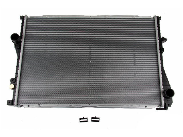 Radiator - 1995, 1997-1998 BMW 740i Base - Nissens 1114-05791576