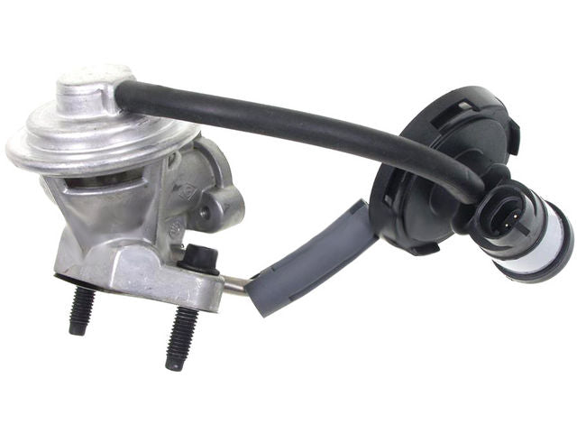 EGR Valve - 2001-2002 Chrysler Sebring 2.4L 4-Cylinder VIN X - Standard Motor Products 1541-05180630