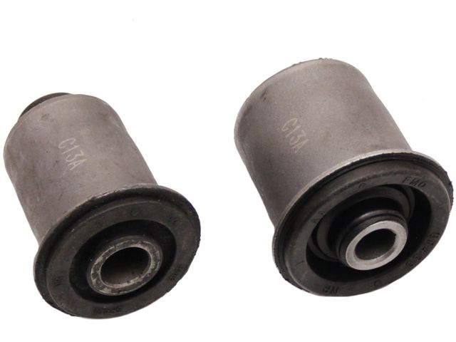 Front Lower Control Arm Bushing - 1999-2004 Chevrolet Tracker - Moog 3736-05500405