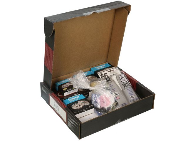Rear Axle Differential Bearing and Seal Kit - 1997-2001 Ford Expedition - National 5246-05471121