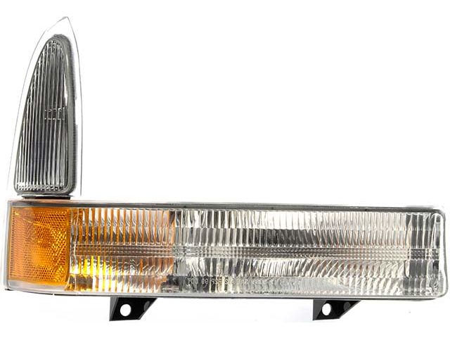 Front Right Turn Signal / Parking Light Assembly - 2002-2004 Ford F350 Super Duty - Dorman 5368-09146716