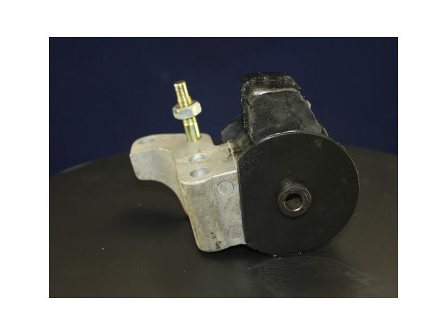 Front Right Engine Mount - 1995-1997 Toyota Tercel 1.5L 4-Cylinder - DEA 8184-05540578